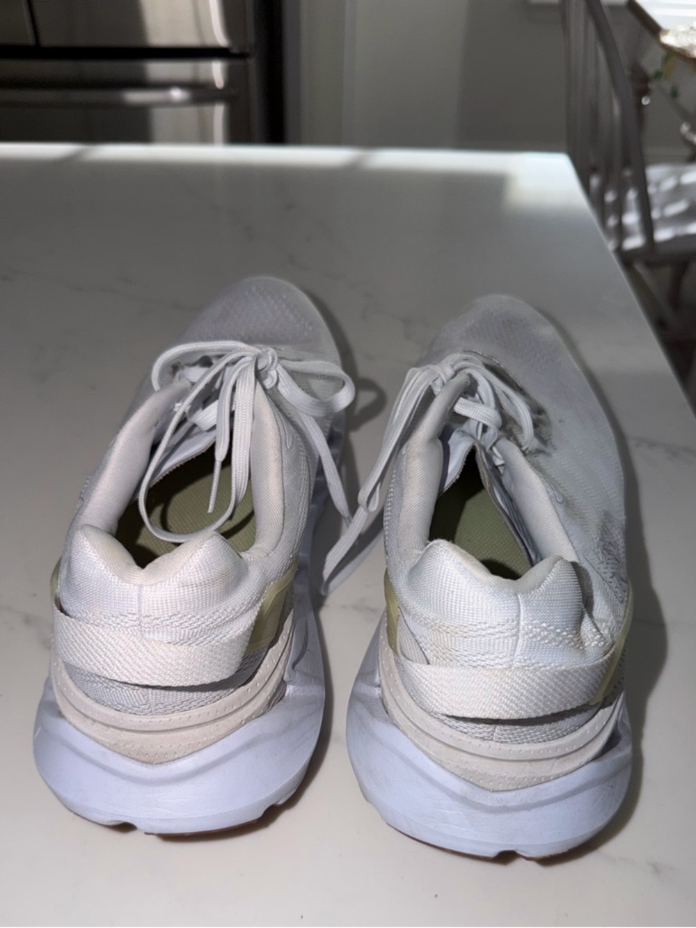 Hoka Elevon 2. - Picture 3 of 5